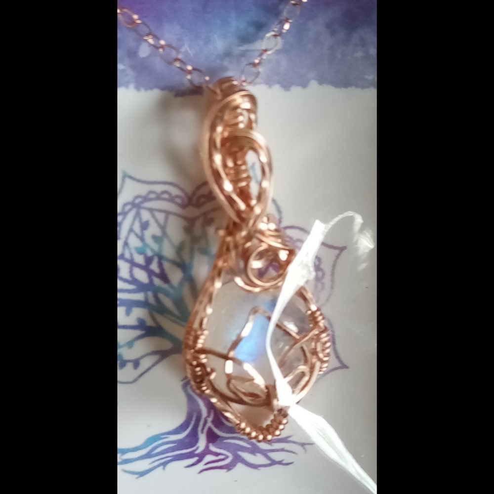 (RELISTED) ✨ HP ✨ Handmade 🪷 with Moonstone Necklace 🌙 - Picture 4 of 7